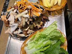 -野菌园·野生菌火锅首创第一家(关兴路总店)