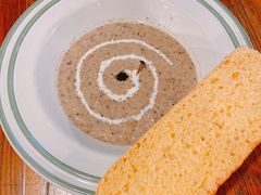 -I HOLIC艾豪丽披萨(KKone店)