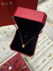 -周大福CHOW TAI FOOK(浦东八佰伴店)