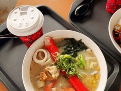 -彗星餐厅(香港迪士尼乐园)