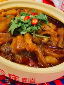 贤合庄卤味火锅(天河方圆荟店)-"来打卡贤合庄啦,和火社一样有很多