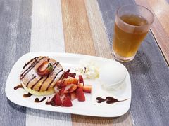 士多啤梨Pancake配雪糕-甜牙牙(广华街店)
