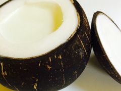 -志龙皇冠吃货椰子铺