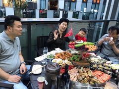 -日进一片海.生腌海鲜火锅.宵夜烧烤(三里屯总店)