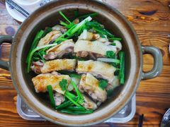 炭炉清远鸡煲-顺德公平靓正特色牛花粥(花都店)
