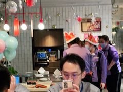 大堂-必胜客(百联又一城店)