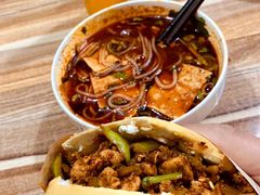 -老字号杨坡红油米线腊汁肉夹馍(东四道巷店)