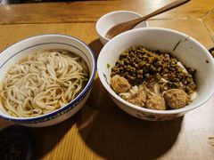 -矮子粉店1985·长沙米粉(湘春路店)