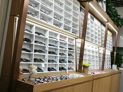 -视野联行眼镜·蔡司·控优点授权(长白万象汇店)