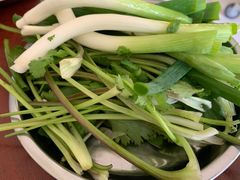 锅底-姚记抚仙湖石锅鱼庄