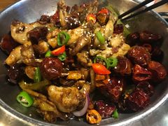 石锅牛蛙-新白鹿餐厅(百联中环店)