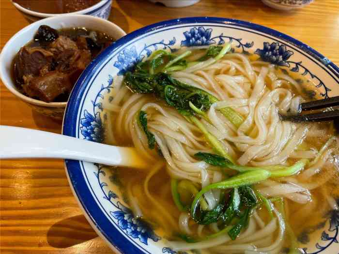 九龙面馆-"新开的一家粉/面馆,海世轩傍边.店面很小."-大众点评移动版