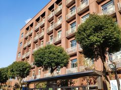 -上海市松江区泗泾医院