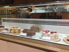 面包甜点陈列柜-EVERNAKED裸蛋糕(SOHO天山店)