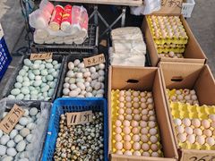 -雪绒花路停车场