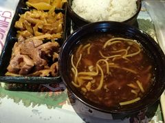 -横琴湾畔餐厅(长隆海洋王国白鲸剧场店)
