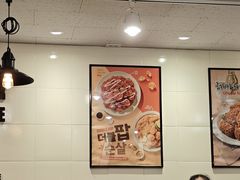 -BHC炸鸡(明洞总店)