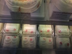 -红宝石·鲜奶小方·海派西点房(金杨店)