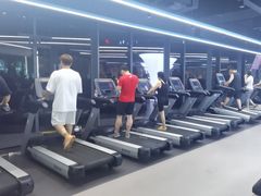 -超鹿运动(五四路恒力城店)