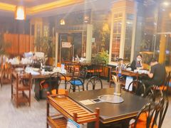 大堂-罗记又添缘竹荪山药鸡·野生菌火锅(西园南路店)