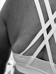 -一伽瑜伽·普拉提