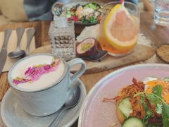 -FLOVIE FLORIST CAFE