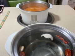 -百品聚旋转火锅(万德庄店)