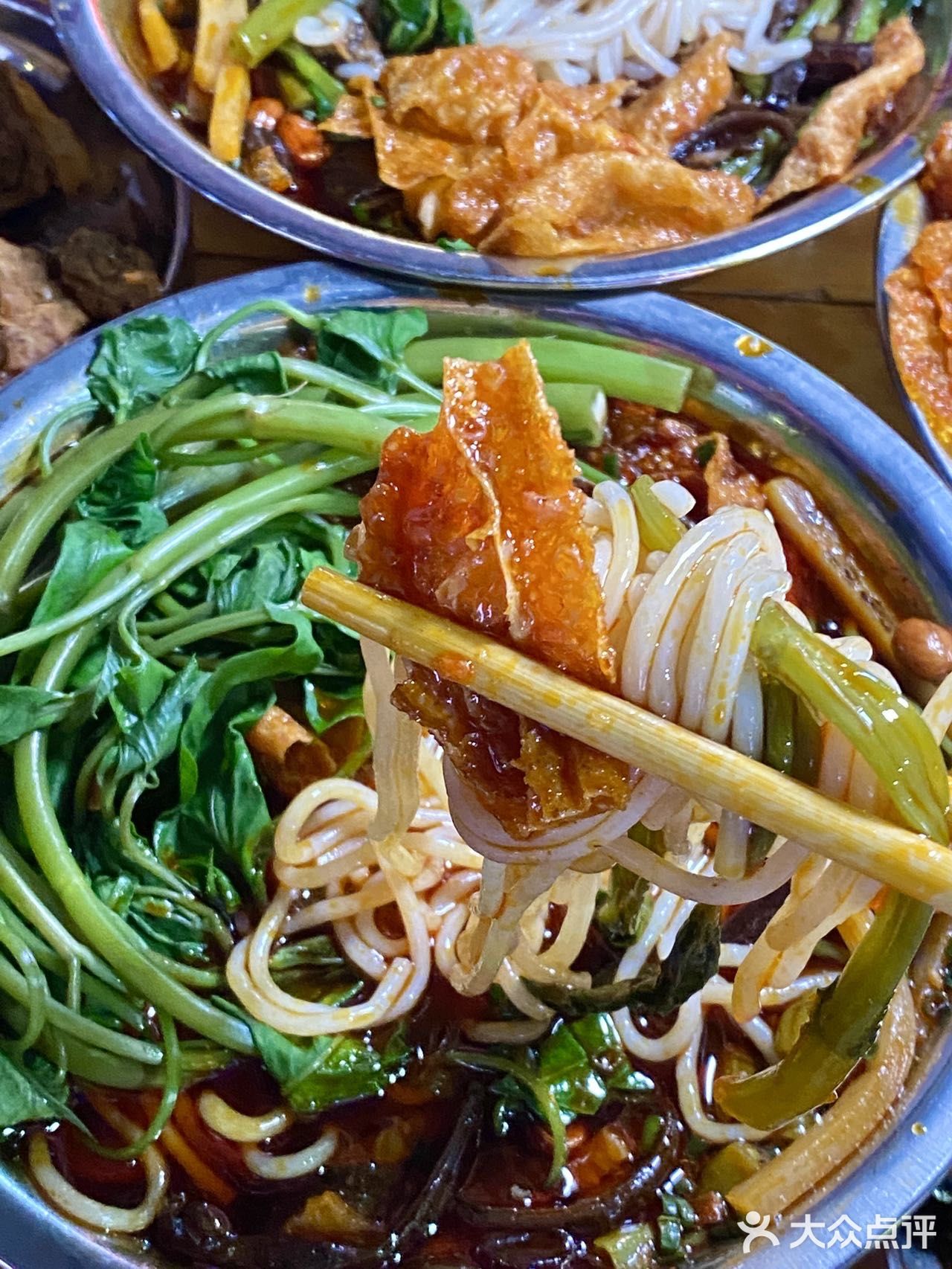 值了‼️从南宁西到南宁东，吃上了心心念念的超地道螺蛳粉‼️