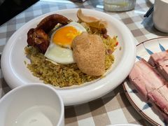 -新大咀港式茶餐厅(宝山万达店)