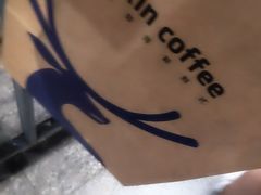 -瑞幸咖啡(东直门枢纽店)