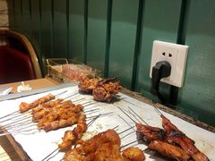 -街角等你.大连海鲜烧烤.经典铁板海鲜串(西安路店)