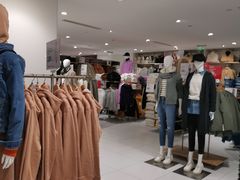 -优衣库(上海正大广场店)