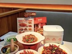 -爱碗亭·鲜炒湖南菜(壹城中心店)
