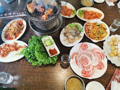 -韩风烤牛肉冷面店