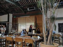 -喜洲吧·江畔老船厂·庭院餐厅(喜临院店)