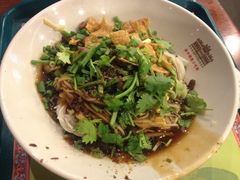 -海口骑楼小吃街