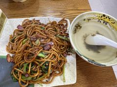 -黄阿姨锅贴大王(万航渡路店)