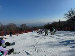 -亚布力新体委滑雪场