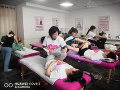 -爱月宝月嫂·育儿嫂(哈尔滨总店)