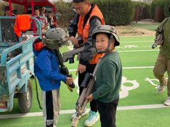 -亲兄弟真人CS团建拓展基地