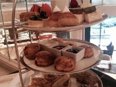 iphone_upload_pic-LONG BAR 廊吧(外滩华尔道夫酒店)