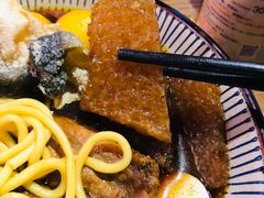 辣沙爆猪皮-無牌小范·香港明星美食
