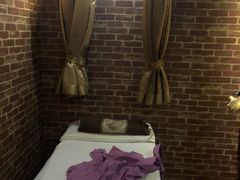 -莱蔻·圣灸堂·推拿艾灸(天山店)