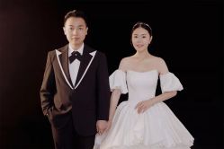 点击看大图 -挪娅婚纱摄影皇家会所