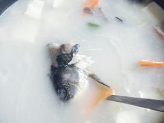 三鲜鲫鱼汤-马帮菜馆·美味野生菌
