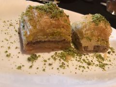 -Efes Turkish & Mediterranean Cuisine 艾菲斯餐厅(陆家嘴店)