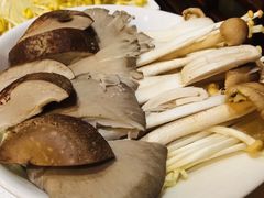 菌菇拼盘-老码头火锅(骡马市店)