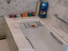 -上海滴水湖皇冠假日酒店