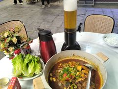 -刘姐啤酒鱼民族演艺餐厅(西街总店)