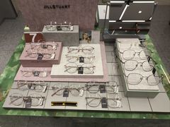 -吴良材眼镜(南翔印象城MEGA店)